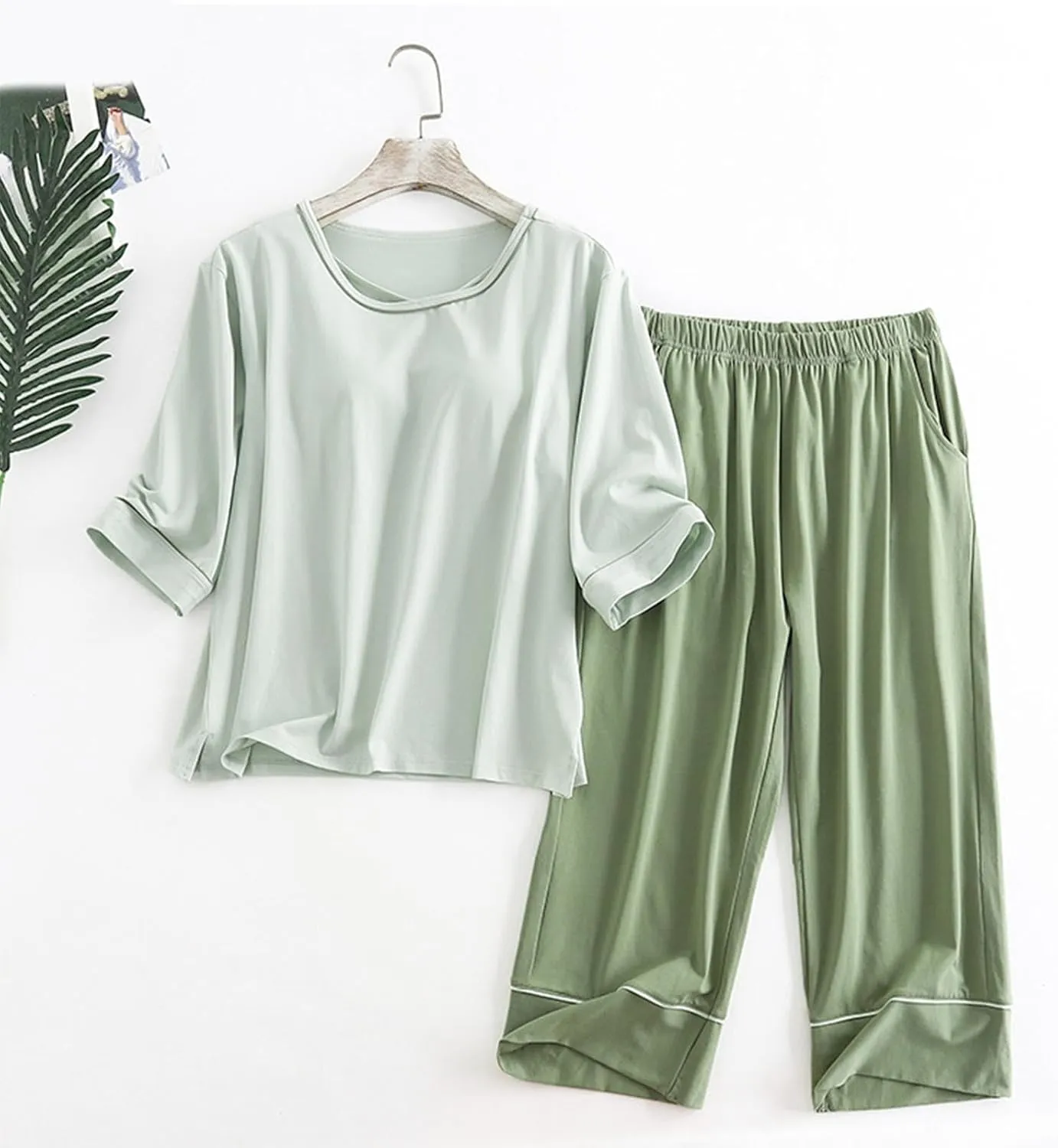 Women's 2 Piece Pajama Set with Built-in Bra Comfy Summer Loungewear Short Sleeve Top and Capris Pants Soft Sleepwear